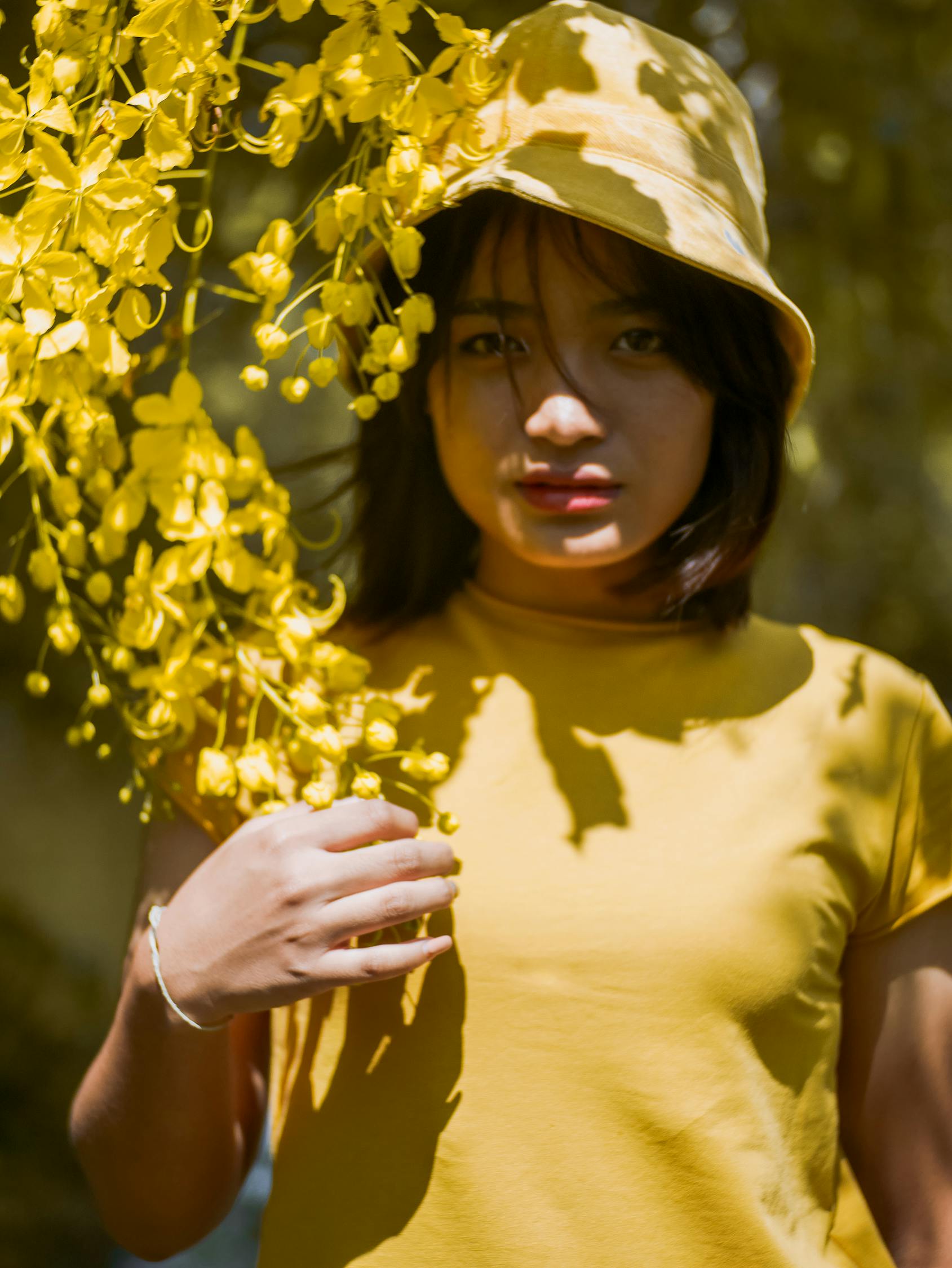 金鹰奖椅子寒酸引热议，对颁奖典礼细节的关注与反思